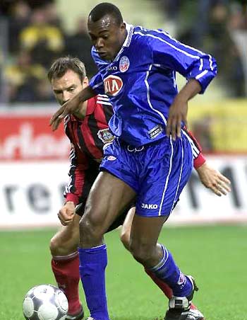 阶段首次交 阶段首次交